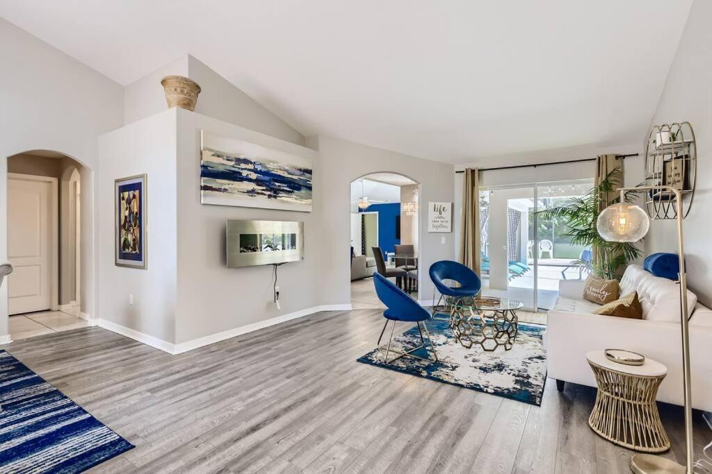 New Modern Relaxing 4 Bedroom Pool Near Disney's Parks *